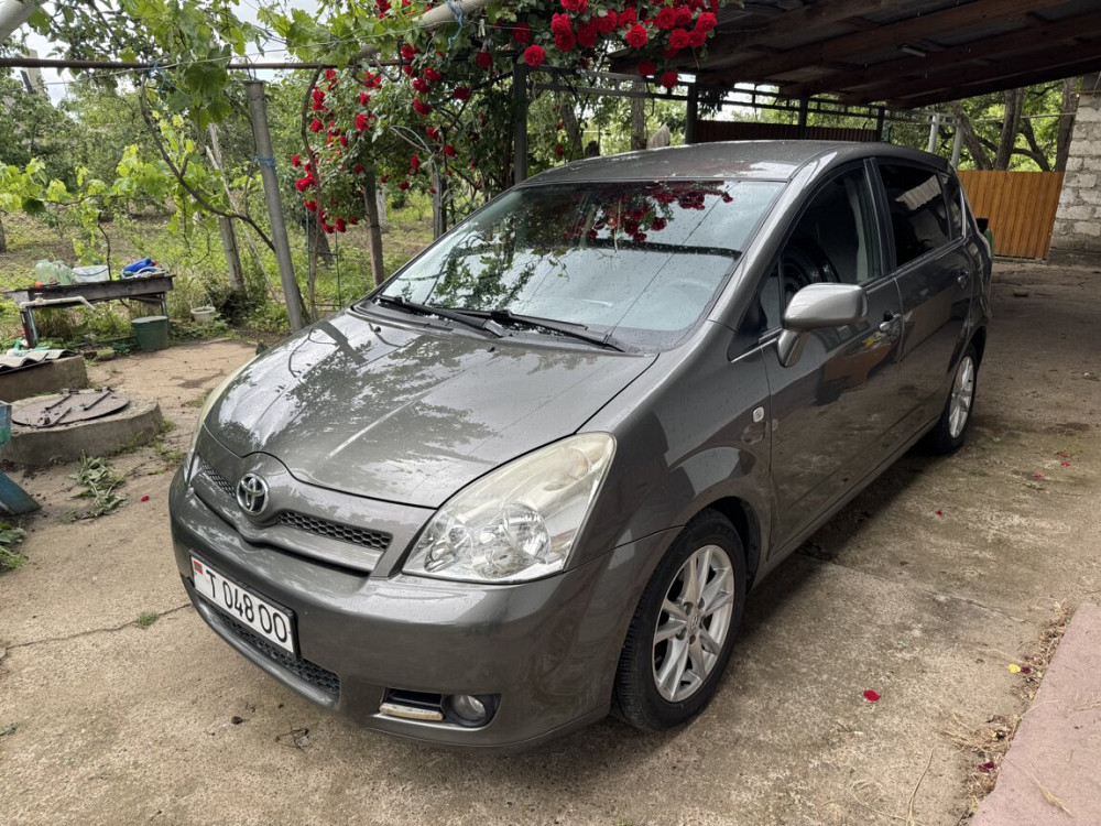 Toyota Corolla verso 2005 года Tiraspol - fotografie 2