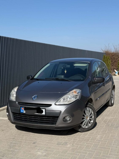 Продается Renault Clio III год 2013. Бельцы - изображение 9