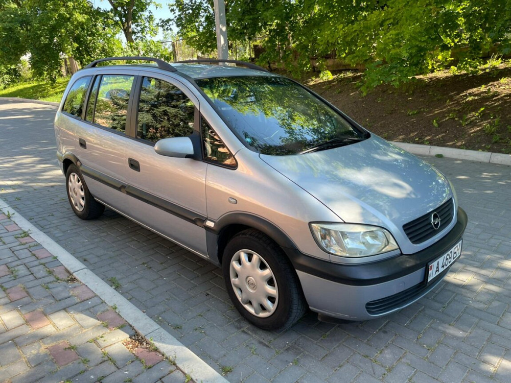 Opel Zafira A Bender - fotografie 1