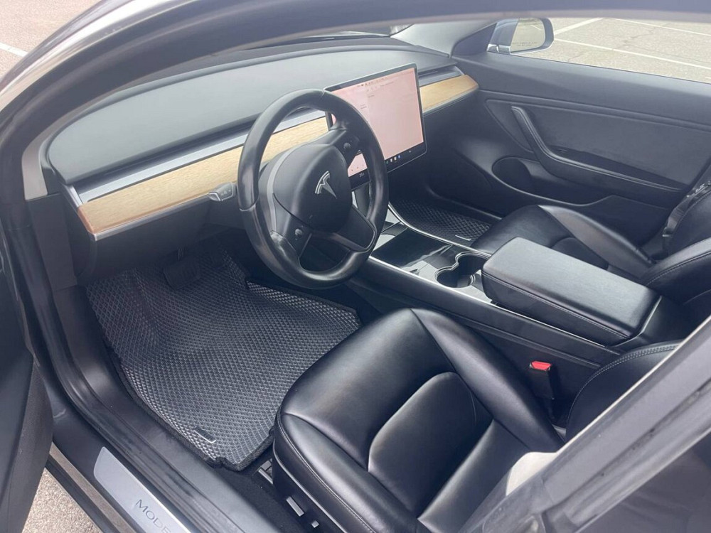 TESLA MODEL 3, 2018 год Тирасполь - изображение 5