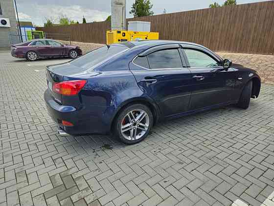 Lexus Is220d в отличном состоянии. Bender