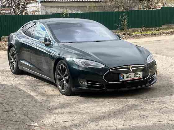 Tesla Model S 85D 2015г РЕСТАЙЛИНГ Tiraspol
