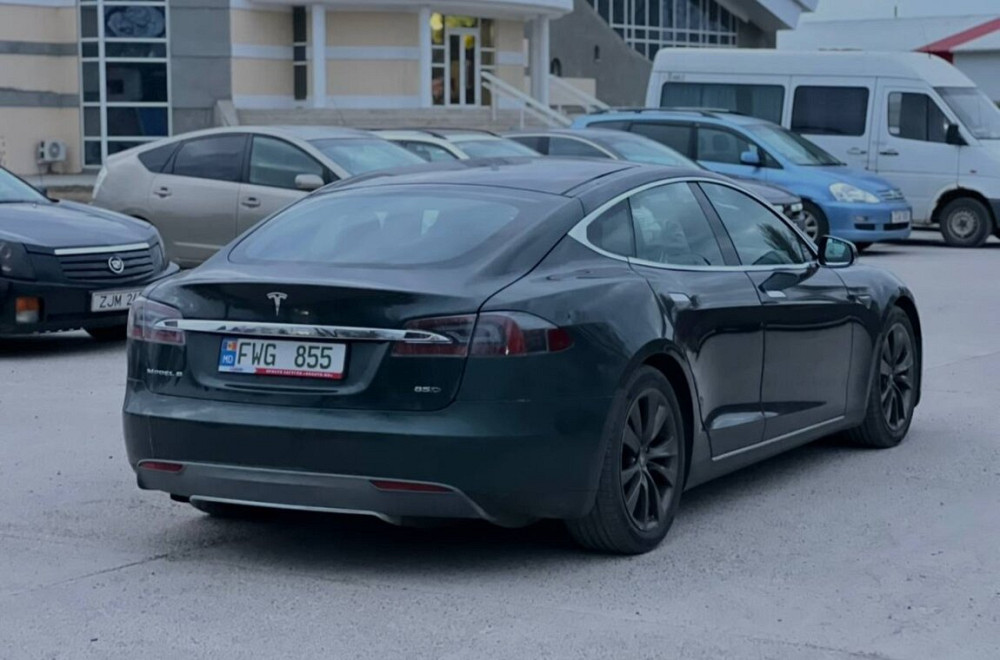 Tesla Model S 85D 2015г РЕСТАЙЛИНГ Tiraspol - fotografie 5