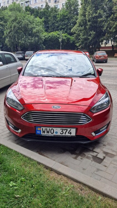 Классный авто Ford Focus 2016, автомат Chişinău - fotografie 2