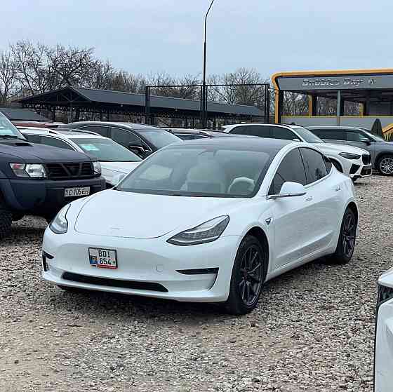 Tesla model 3. 2020 года. Тирасполь