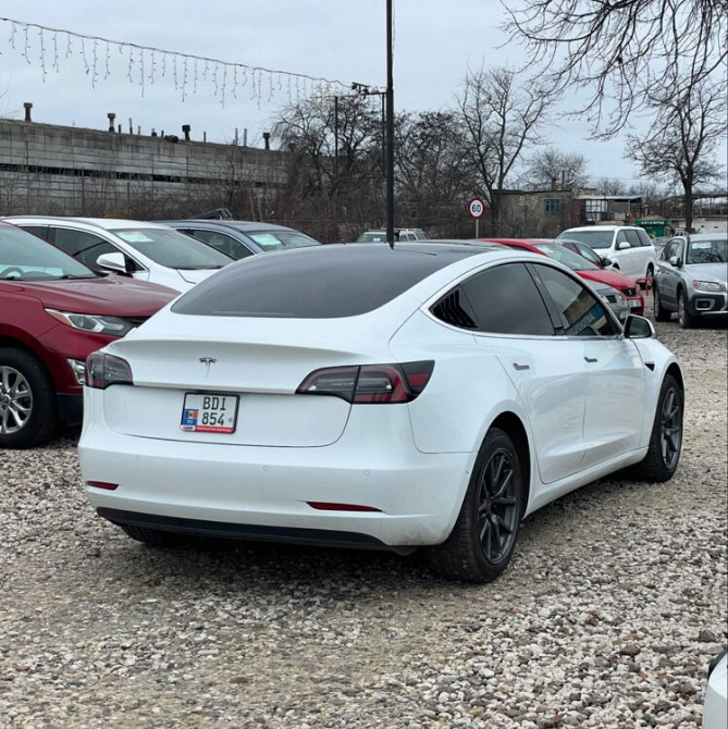 Tesla model 3. 2020 года. Тирасполь - изображение 3