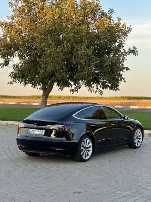 Продам Tesla Model 3, 2018 год выпуска, Запас хода: 400 км Tiraspol - fotografie 4