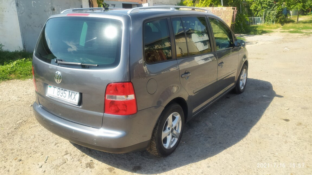 VW Touran (комплектация Highline) - 4600$ Tiraspol - fotografie 5