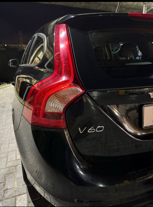 Volvo V60; D3; 2000 3 см. Tiraspol - fotografie 2