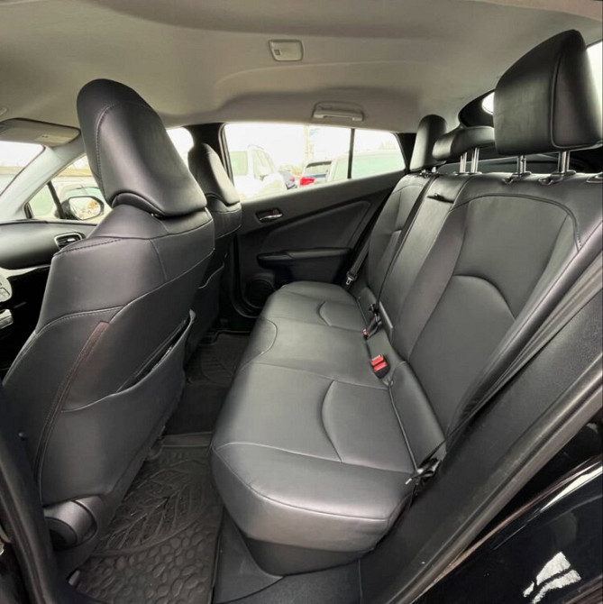 Toyota Prius 55 AWD-e XLE Тирасполь - изображение 8