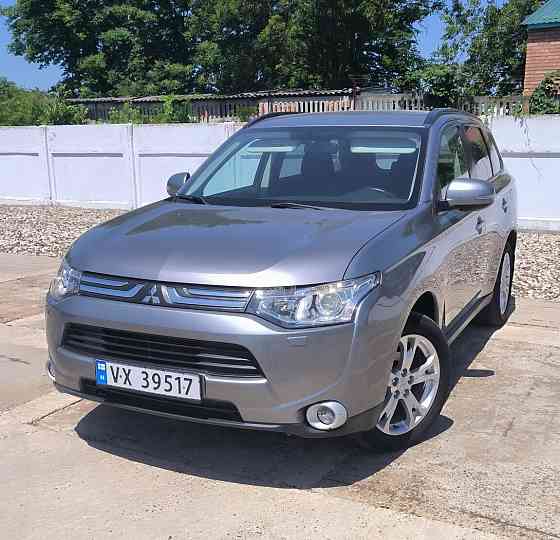 Свежепригнанная Mitsubishi Outlander 2014 г., 2.3 Dizel, пробег 161 км Тирасполь