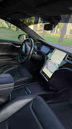 Tesla Model S 90D Тирасполь