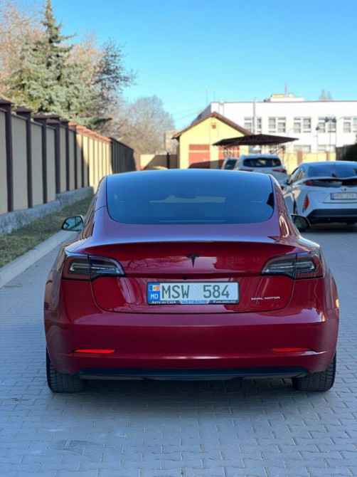 Tesla Model 3, 2021 год, рестайлинг, в безупречно красивом цвете Тирасполь - изображение 7