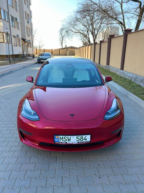 Tesla Model 3, 2021 год, рестайлинг, в безупречно красивом цвете Тирасполь - изображение 4