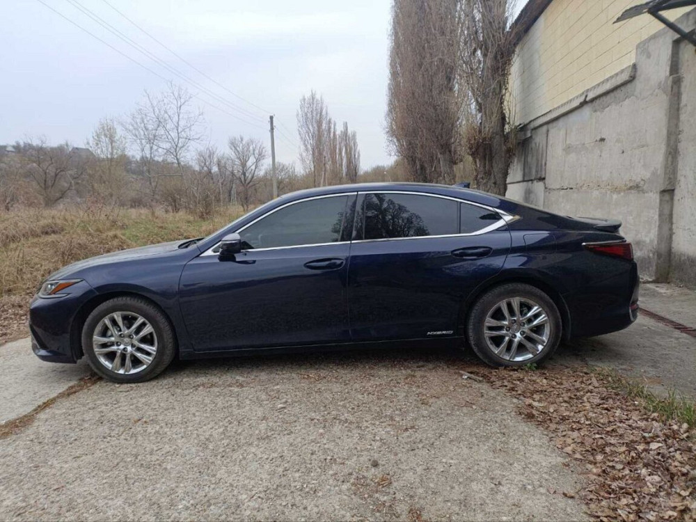 Продаю Lexus ES300h Rîbnița - fotografie 10