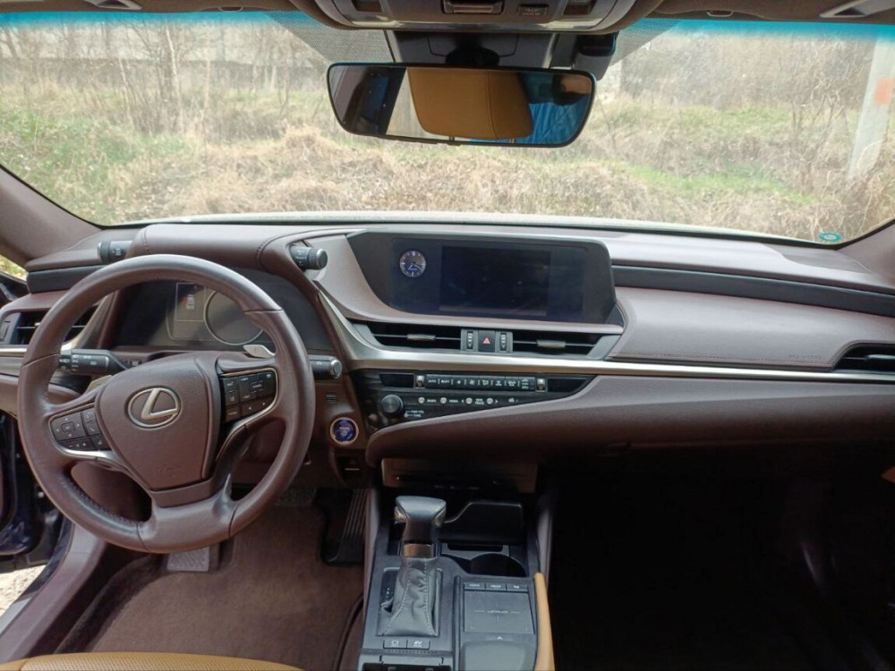 Продаю Lexus ES300h Rîbnița - fotografie 8