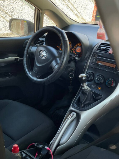 Toyota Auris Slobozia - fotografie 4