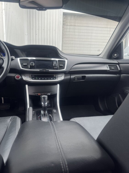 Honda Accord 2.0 hybrid. 2015 год. Тирасполь - изображение 7
