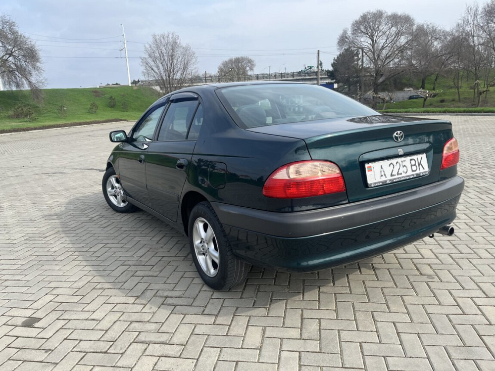 Toyota Avensis t22 2000 года Bender - fotografie 2