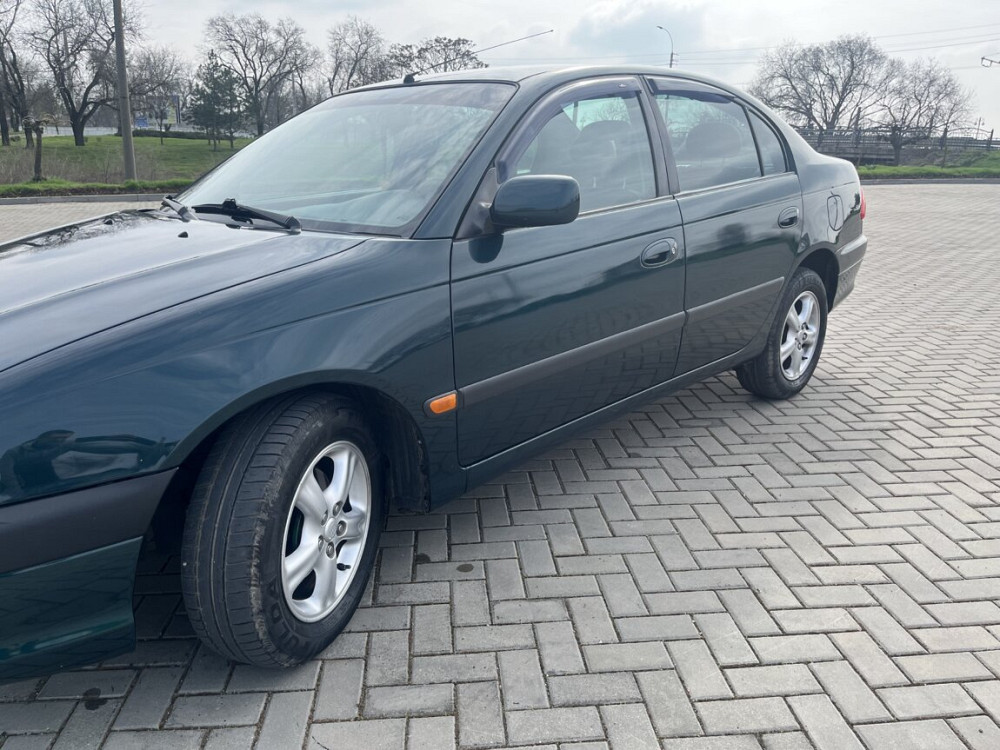 Toyota Avensis t22 2000 года Bender - fotografie 4