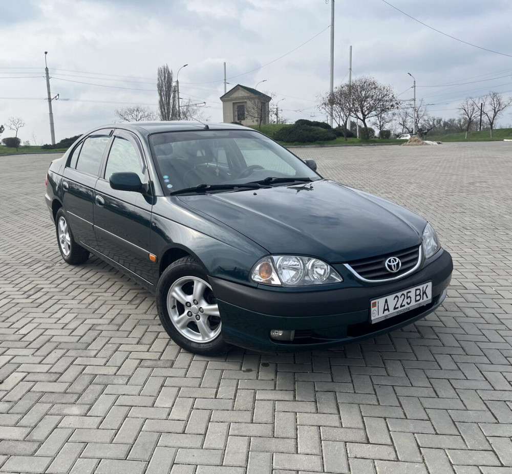 Toyota Avensis t22 2000 года Bender - fotografie 1