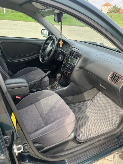 Toyota Avensis t22 2000 года Bender - fotografie 5