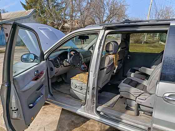 Продам Kia Carnival Bender