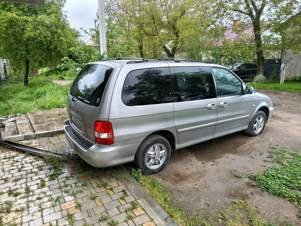 Продам Kia Carnival Бендеры - изображение 7
