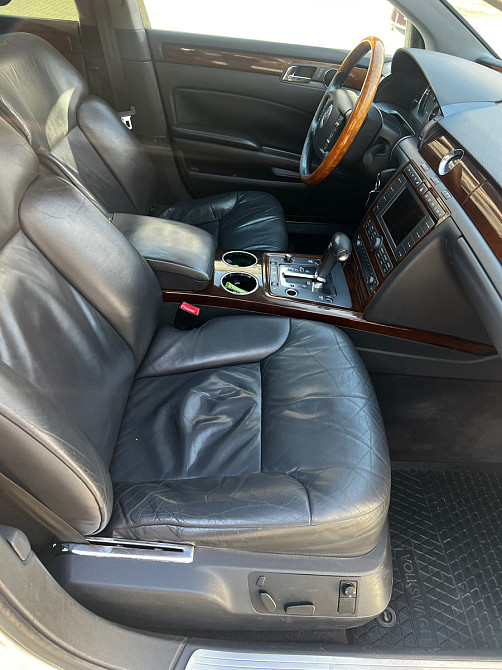 Volkswagen Phaeton Chişinău - fotografie 10
