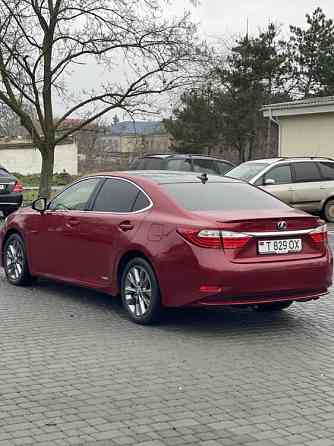 Lexus es300h Слободзея