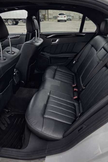 Mercedes E250 Bluetec 4MATIC, 2015 год, дизель 2.2, полный привод Тирасполь - изображение 10