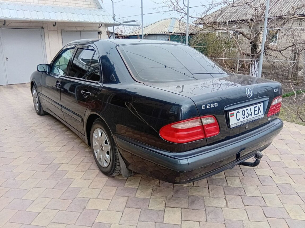 Продам Мерседес W210 в отличном состоянии 2001 года выпуска ресталинг Слободзея - изображение 2