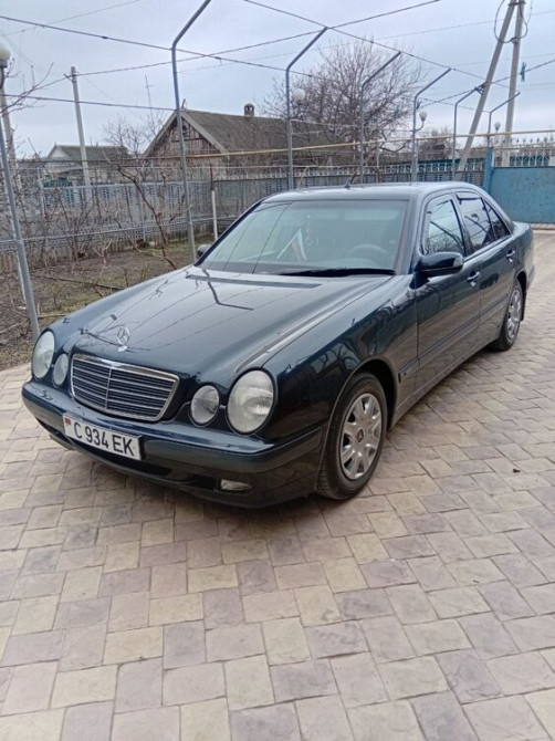Продам Мерседес W210 в отличном состоянии 2001 года выпуска ресталинг Слободзея - изображение 1