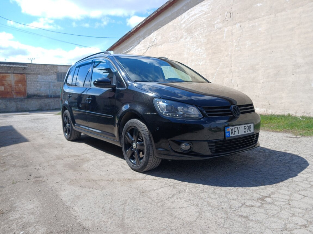 VW Touran 2011 Рыбница - изображение 1