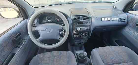 Toyota Picnic Кишинёв