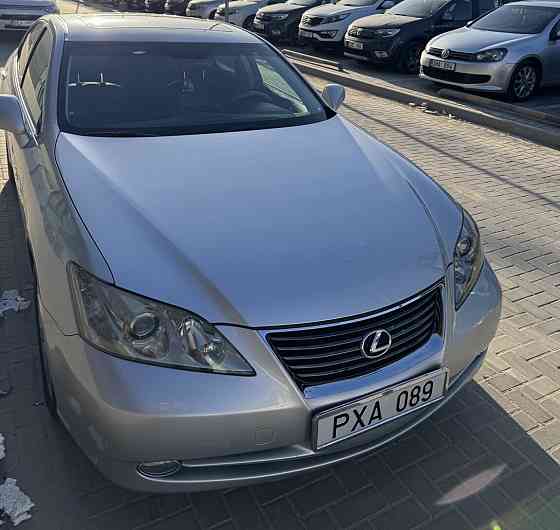 Продам Lexus ES 3.5 V6 •метан 4+•кожа•люк•CarPlay•отличное состояние Бендеры