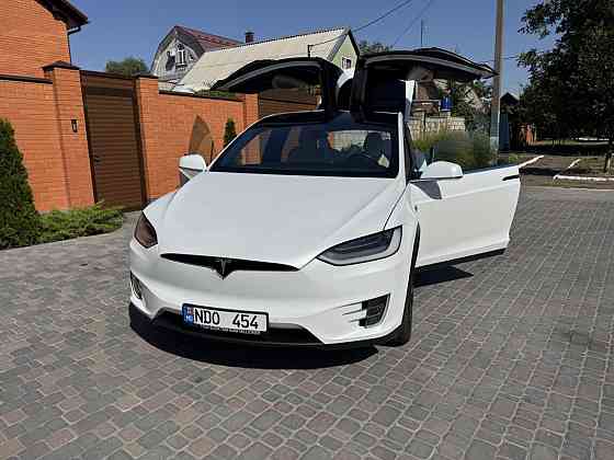 Tesla model X Tiraspol