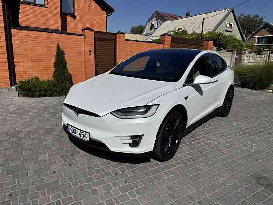 Tesla model X Tiraspol