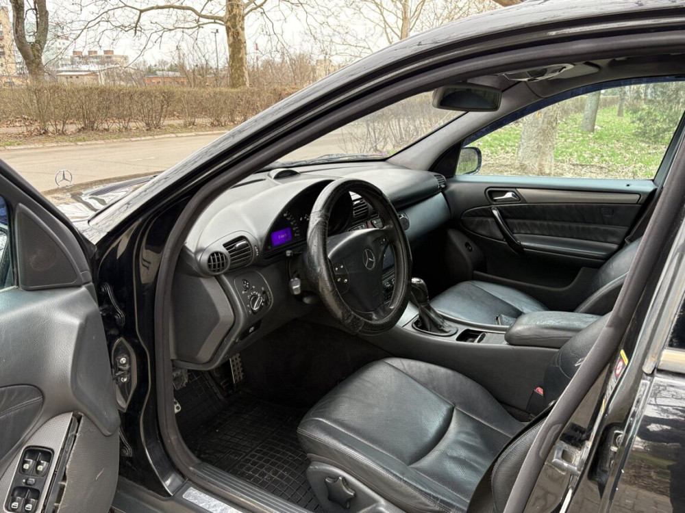 Продам Срочно Мерседес С270 2004г 2650$ Tiraspol - fotografie 5