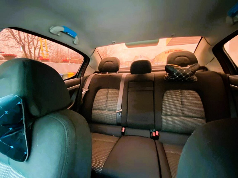 Продам Peugeot 407 в хорошем состоянии. 2.0 Дизель, Автомат Bălţi - fotografie 7