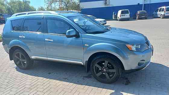 Продаю надёжную машину Mitsubishi Outlander Chişinău