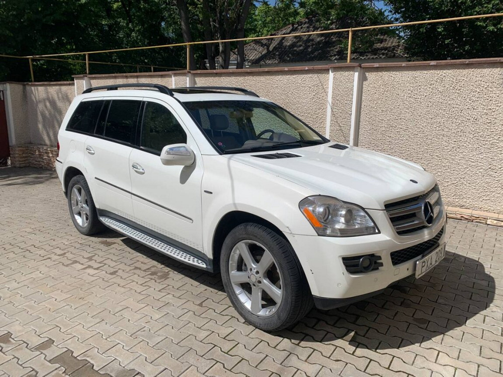 Mercedes GL 320 cdi 2009 год Bender - fotografie 1