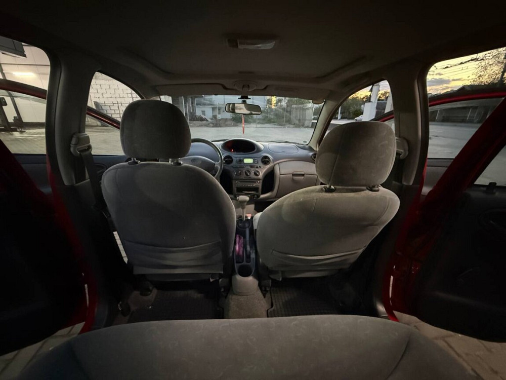 Продам Toyota Yaris Tiraspol - fotografie 4