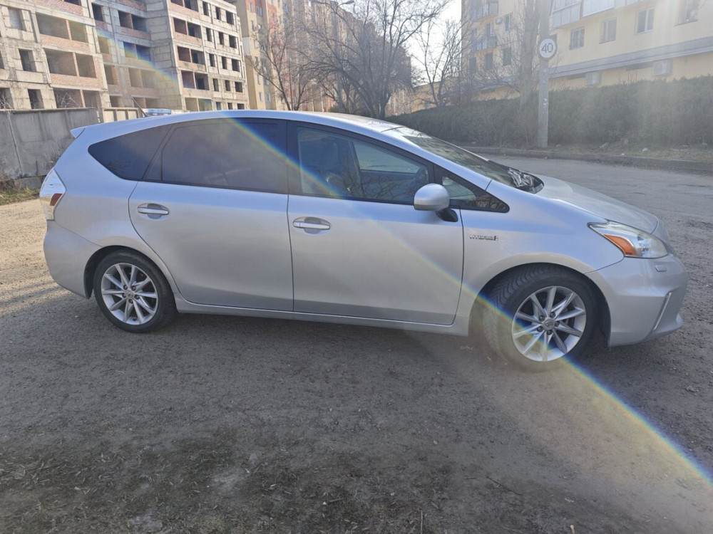 Toyota Prius v. приус в Tiraspol - fotografie 5