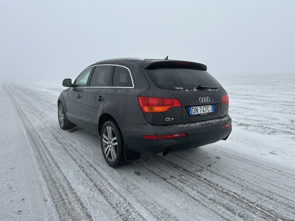 Audi Q7 Bender - fotografie 8