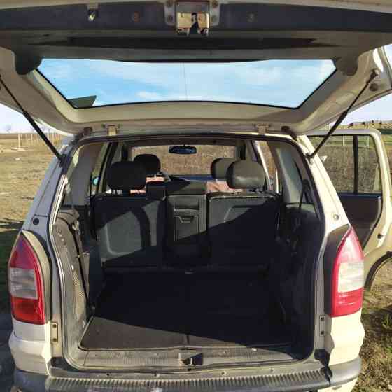 OPEL ZAFIRA, класса А Комрат