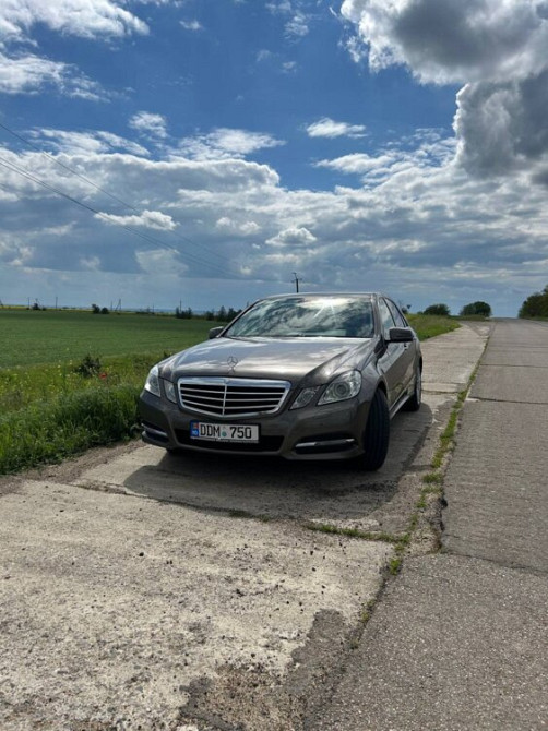 Mercedes-Benz E W212 Tiraspol - fotografie 3