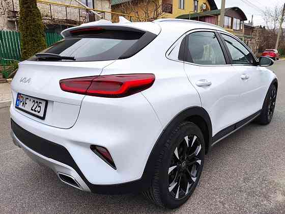 KIA X-Ceed Crossover Coupe Compact 1.6 GDI PHEV 2022 Кишинёв
