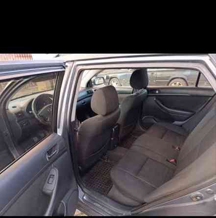 Тойота Avensis 2005г Слободзея