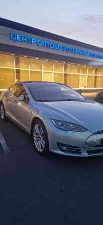 Tesla Model S 85 (2013) — Бесплатные путешествия и драйв! Тирасполь